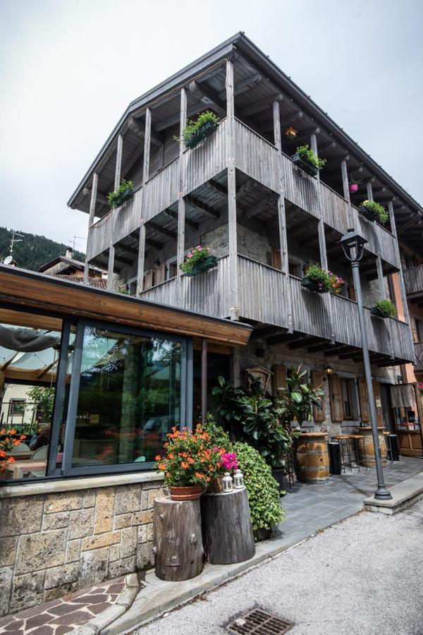 Marangon Apartments Sùtrio Kültér fotó