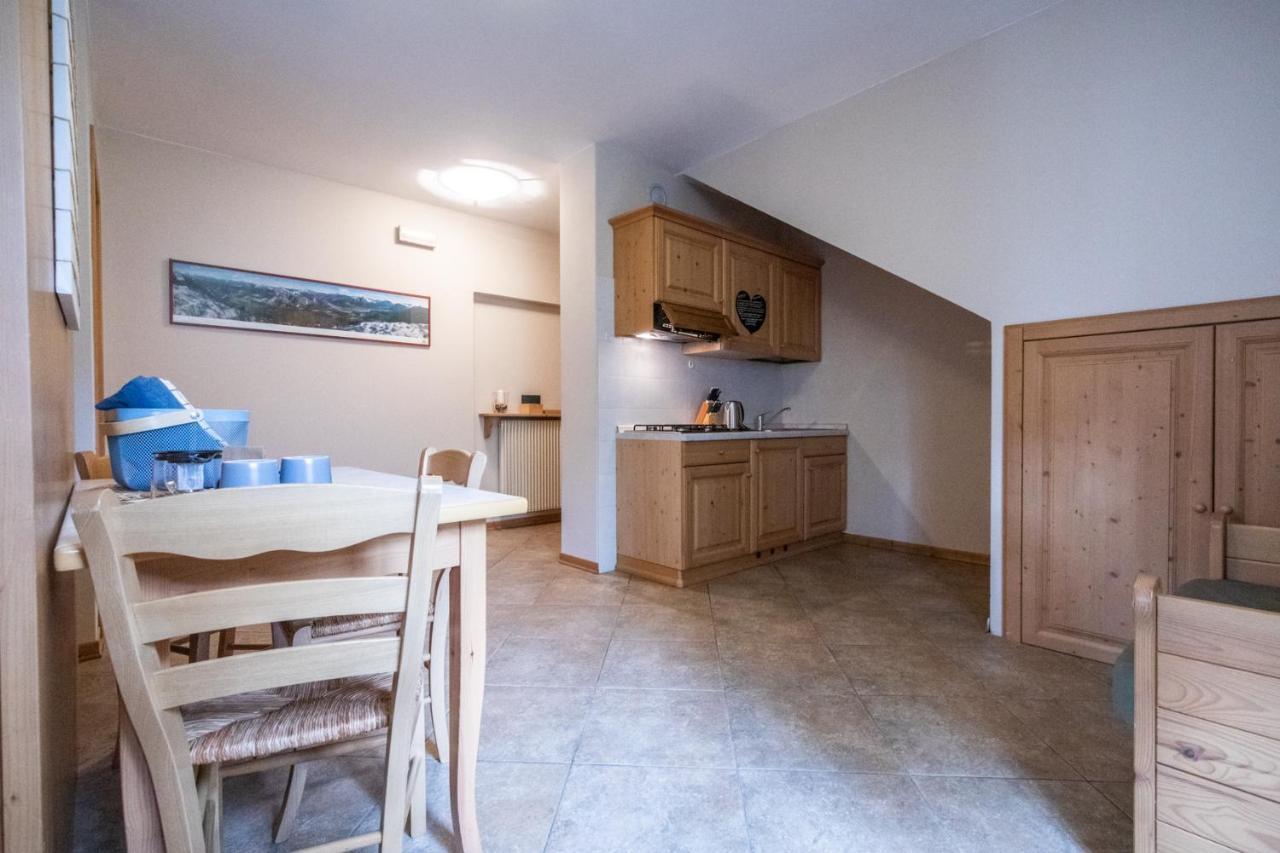 Marangon Apartments Sùtrio Kültér fotó