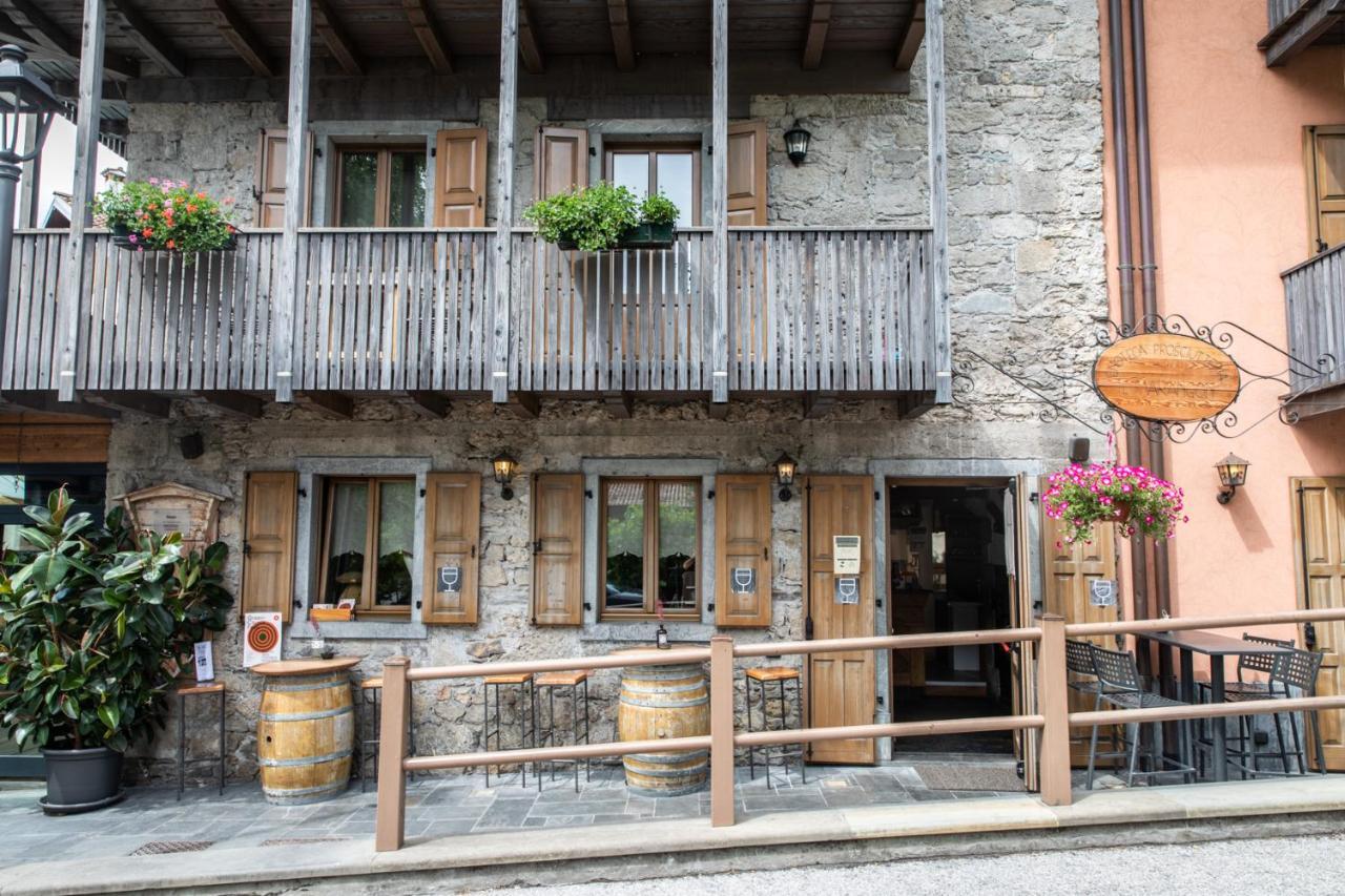 Marangon Apartments Sùtrio Kültér fotó
